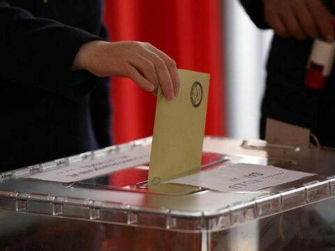 Türkiyədə seçkilər: İlkin nəticələr açıqlanır, Ərdoğan liderdir