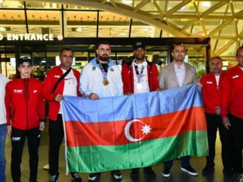 Azərbaycan boksçuları dünya çempionatından iki medalla qayıtdılar: “Hakimlərin ədalətsizliyi olmasaydı…”