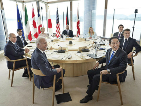 G7 liderləri sammitin bitməsinə bir gün qalmış yekun kommünike qəbul ediblər