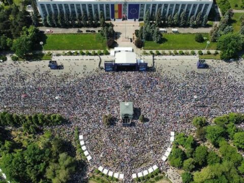 Moldovada 80 min nəfərlik mitinq