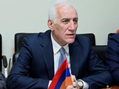 Ermənistan prezidenti Qətər əmiri ilə görüşdü
