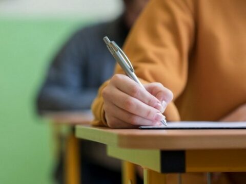 Doktorantura və dissertanturada xarici dil üzrə qəbul imtahanlarının yazı blokuna qoyulan tələblər müəyyənləşib