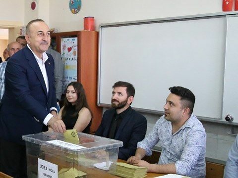 Çavuşoğlu səs verdi