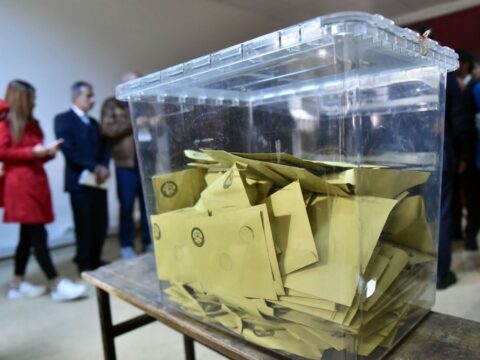 Türkiyədə prezident seçkilərinin ikinci turu üzrə səsvermə başa çatıb