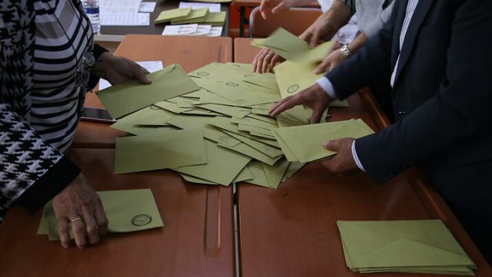İlkin nəticələr açıqlandı: Ərdoğan öndədir