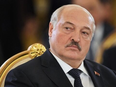 Lukaşenko Moskvaya qoşulan hər kəsə nüvə silahı təklif edir…