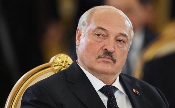 Lukaşenko Moskvaya qoşulan hər kəsə nüvə silahı təklif edir…