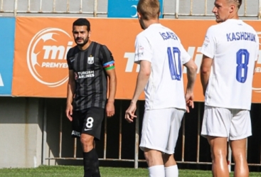 Emin Mahmudovun “Neftçi”də 50-ci qolu