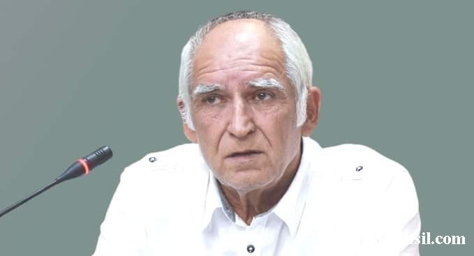 Biz odu qoyub, külü ilə oynayırıq…