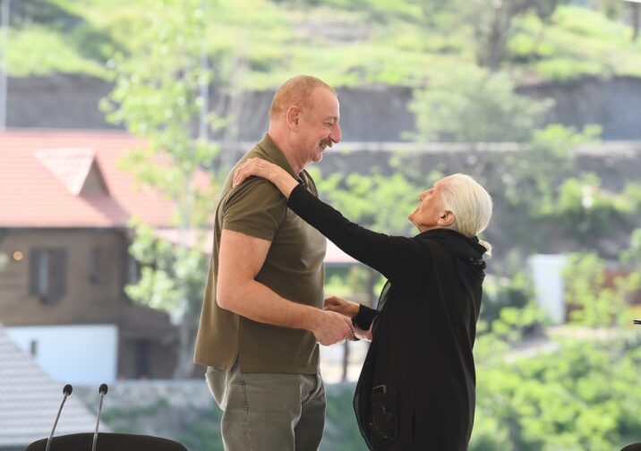 Fotosu gündəm olan Laçın sakini: El bil, yuxu görürəm…