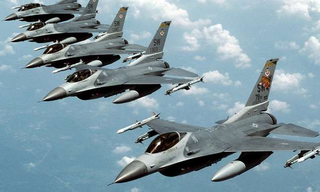 Vaşinqton və Kiyev rəsmiləri ABŞ-ın Ukraynaya F-16 qırıcıları göndərməsini müzakirə edib