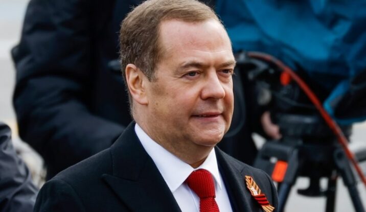 Medvedev Rusiyada Putinə və ölkəni qanlı savaş girdabına düçar edənlərə alternativ görmür…