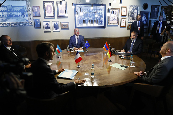“Sülh sazişinin tezliklə əldə olunacağı haqda proqnozlar reallıqdan çox uzaqdır…”