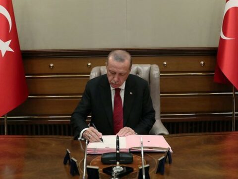 Ərdoğan 13 universitetə rektor təyin edib