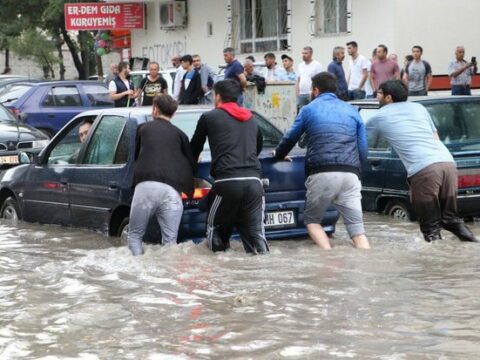 Ankara suyun altında qaldı – VİDEO
