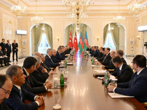 İlham Əliyevin Rəcəb Tayyib Ərdoğan ilə geniş tərkibdə görüşü keçirilib