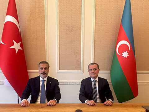 Ceyhun Bayramov Hakan Fidanla görüşdü