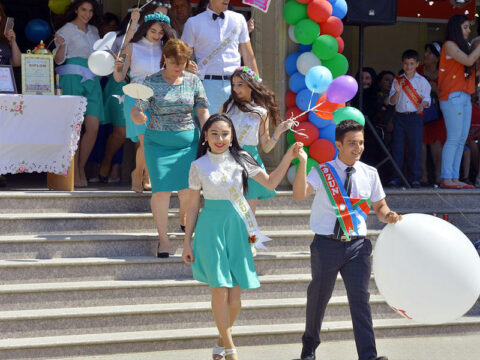 Sabah 99 minə yaxın şagird üçün “Son zəng” çalınacaq