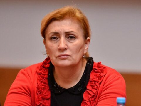 “Xalturşik”lər adamın üzərinə arı kimi hücum edirlər