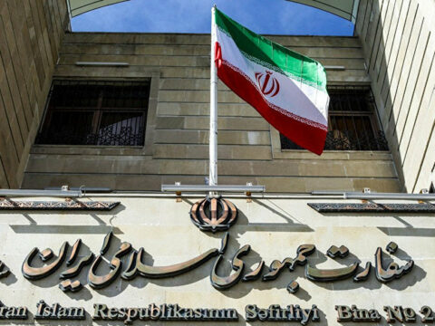Azərbaycan iranlılara hava limanında viza verməyəcək