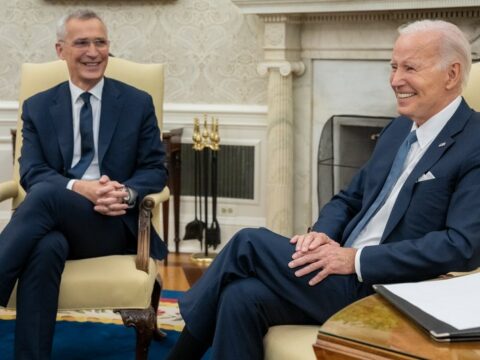 Bayden Stoltenberqdən daha bir il NATO-nun Baş katibi vəzifəsində qalmağı istəyib