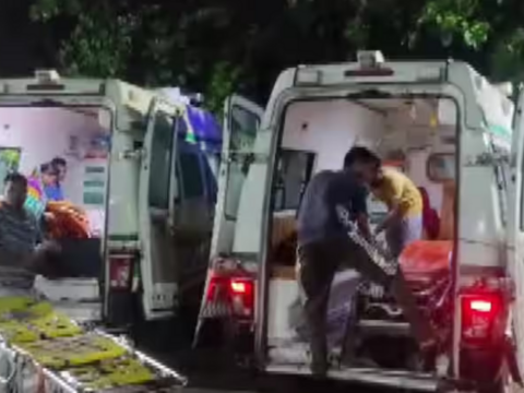 Hindistanda avtobusların toqquşması nəticəsində azı 12 nəfər ölüb
