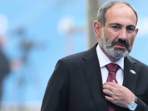 Paşinyan 44 günlük müharibədəki məğlubiyyətə görə ordunu günahlandırıb