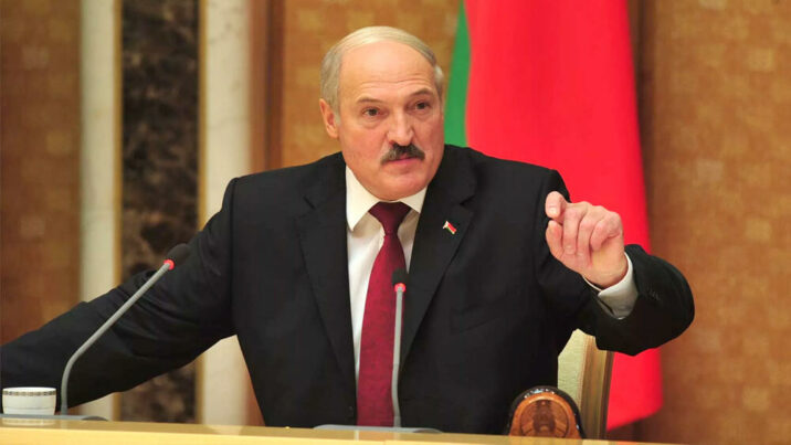 Lukaşenko ordunun tam döyüş vəziyyətinə gətirilməsi barədə əmr verdi