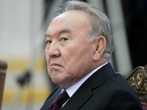 Nazarbayev daha bir statusdan məhrum edilib