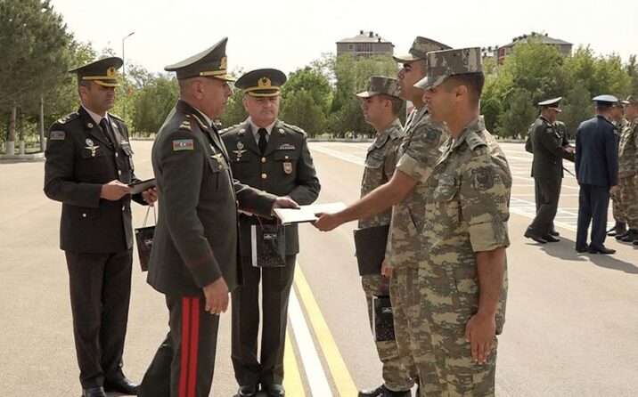 Əlahiddə Ümumqoşun Orduda “Zabit hazırlığı kursu”nun buraxılış mərasimi keçirilib
