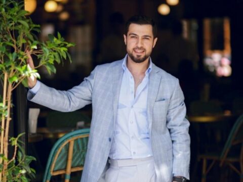 Bu da Namiq Qaraçuxurlunun yarım milyonluq maşını