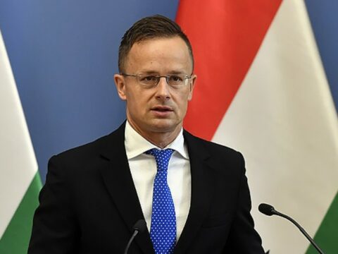 “Macarıstan İsveçin NATO-ya üzvlüyü məsələsində daim Türkiyə ilə məsləhətləşir”