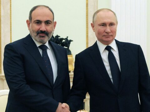 Putinlə Paşinyan danışıqlar apardı