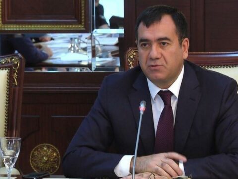 Özlərini hamıdan ağıllı bilirlər – Deputat etiraz etdi