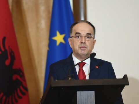 Albaniya Prezidenti Bayram Beqayın rəsmi qarşılanma mərasimi olub