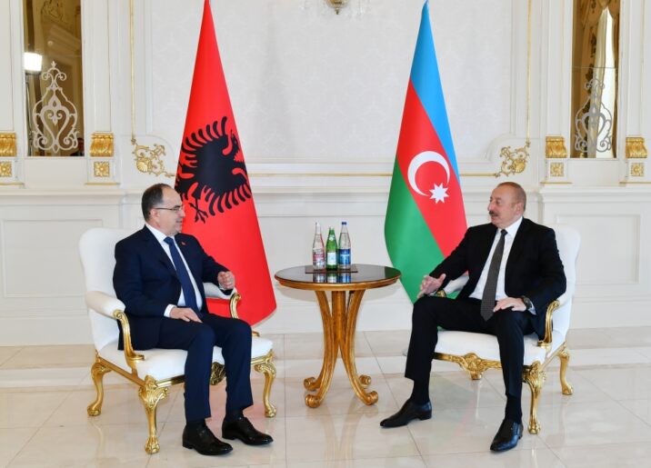 Albaniya Prezidenti və xanımının şərəfinə rəsmi lanç verildi