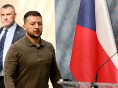 Müdafiə üçün də silahlara ehtiyacımız var