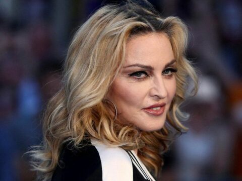Madonna xəstəxanaya yerləşdirildi