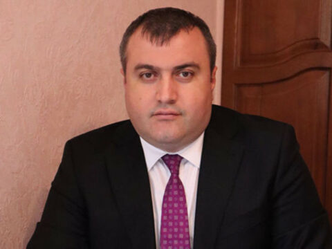 Kollegiya tanınmış vəkillə bağlı məlumat yaydı