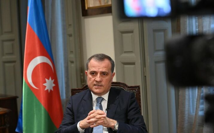“Peşə bayramı münasibətilə həmkarlarımızı təbrik edirəm”