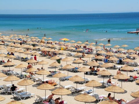 Çimərliklərə əlavə polis cəlb edilib 