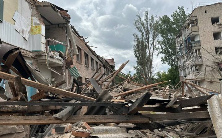 Rusiya Ukraynada yaşayış məntəqəsini bombalayıb, 4 dinc sakin ölüb, 11-i yaralanıb