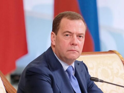“Antihumanist silah arsenalımızı işə salmağın zamanı yetişib”