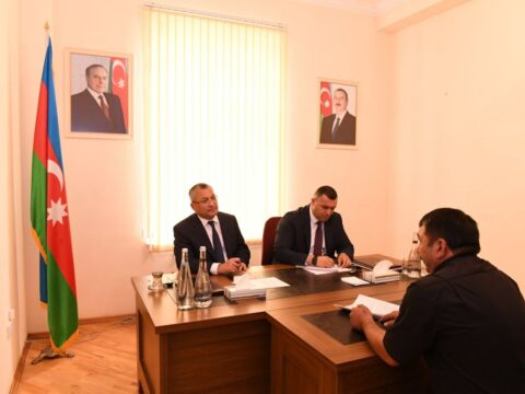 Rövşən Rzayev Daşkəsəndə vətəndaşları qəbul edib