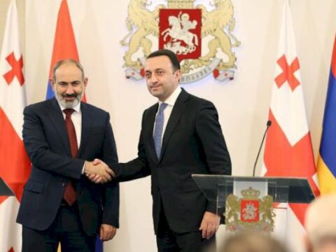 Qaribaşvili Bakı və İrəvanı barışdıra bilməz