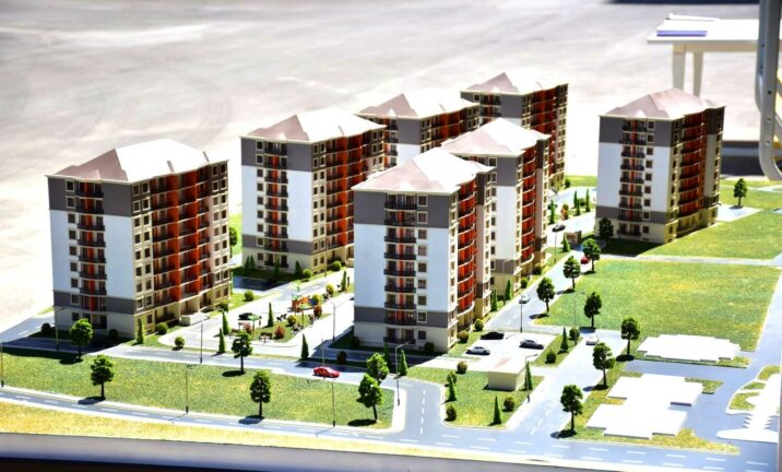 Naxçıvanda yeni yaşayış kompleksi istifadəyə verildi