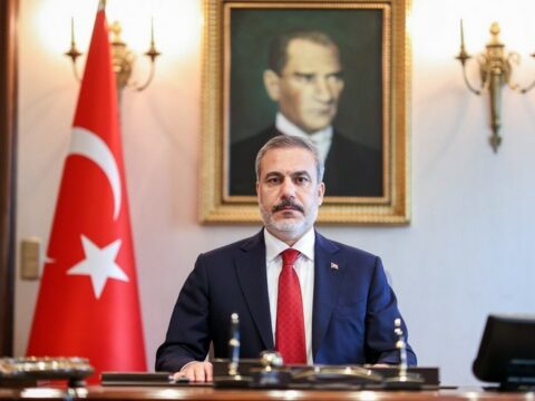 Dünyanı FETÖ-yə dar edəcəyik – Hakan Fidan