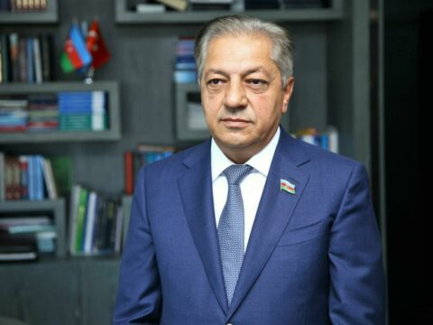 Cavanşir Feyziyev “Şöhrət” ordeni ilə təltif edildi