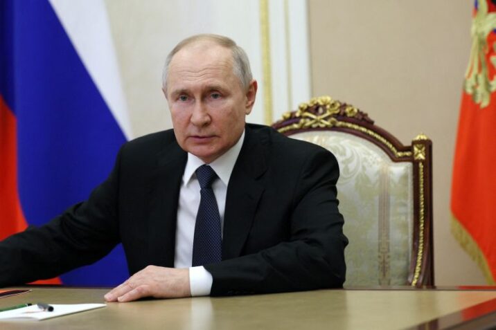 Putin may ayında Astanaya səfər edəcək