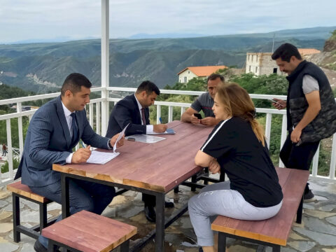 Laçına köçürülən ailələrin məşğulluğu təmin olunur